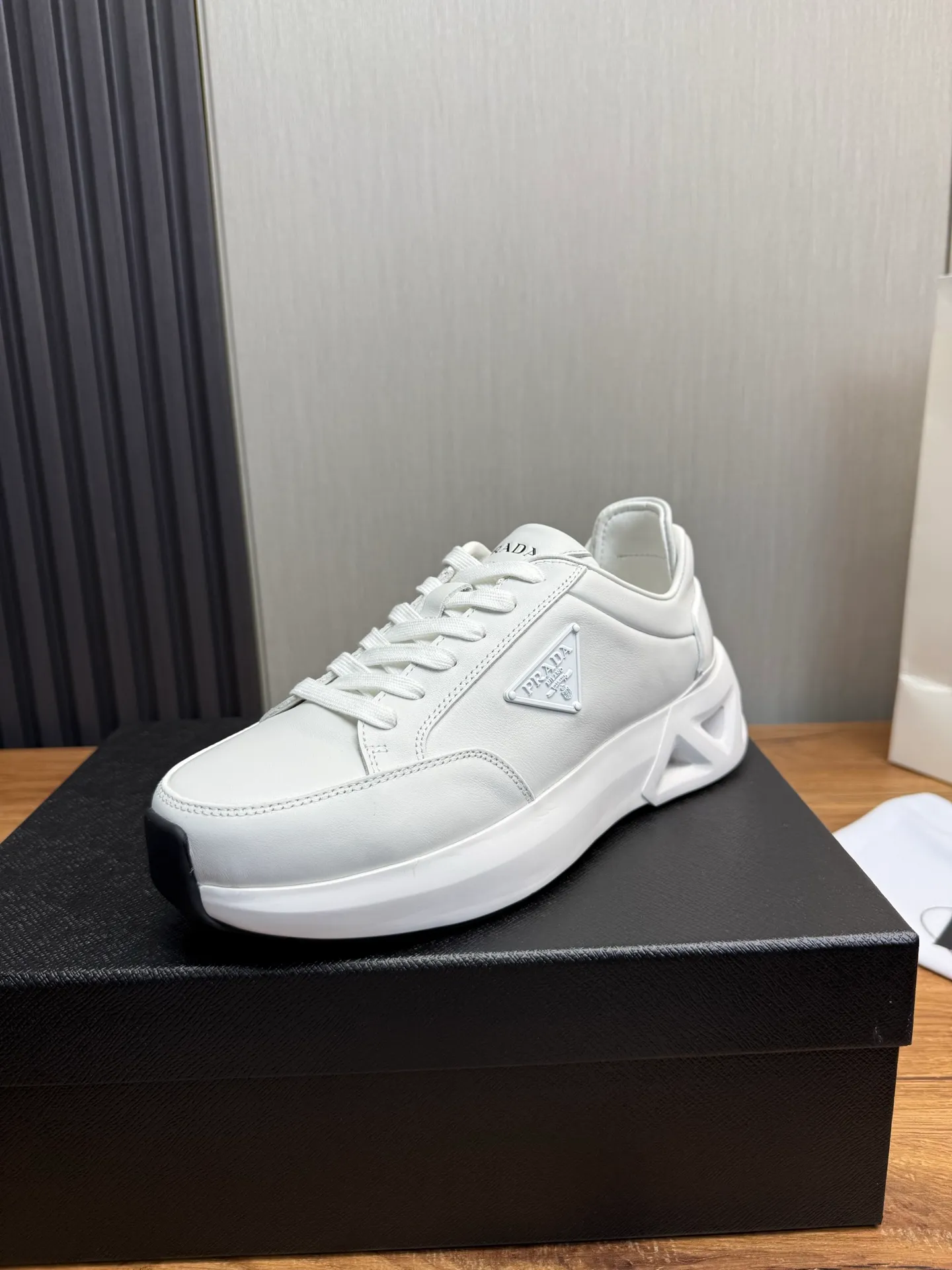 Men's shoes 💰820💰 [PRADA] New models synchronized with the official website, high-quality shipments ✔️Best sellers🔥 Original cowhide + cowhide lining, 1🆚1 replica, original bottom, 38-45 (men's 38.45 custom-made, non-returnable)